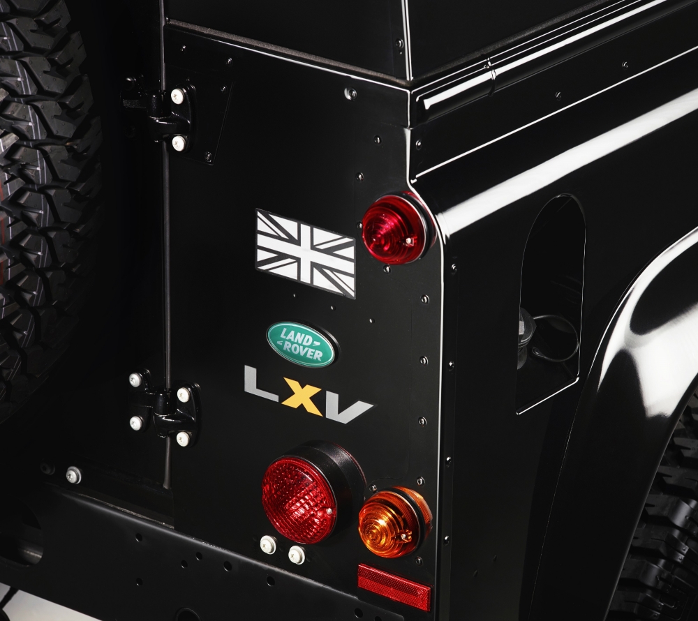 Land Rover Defender w wersji LXV Special Edition