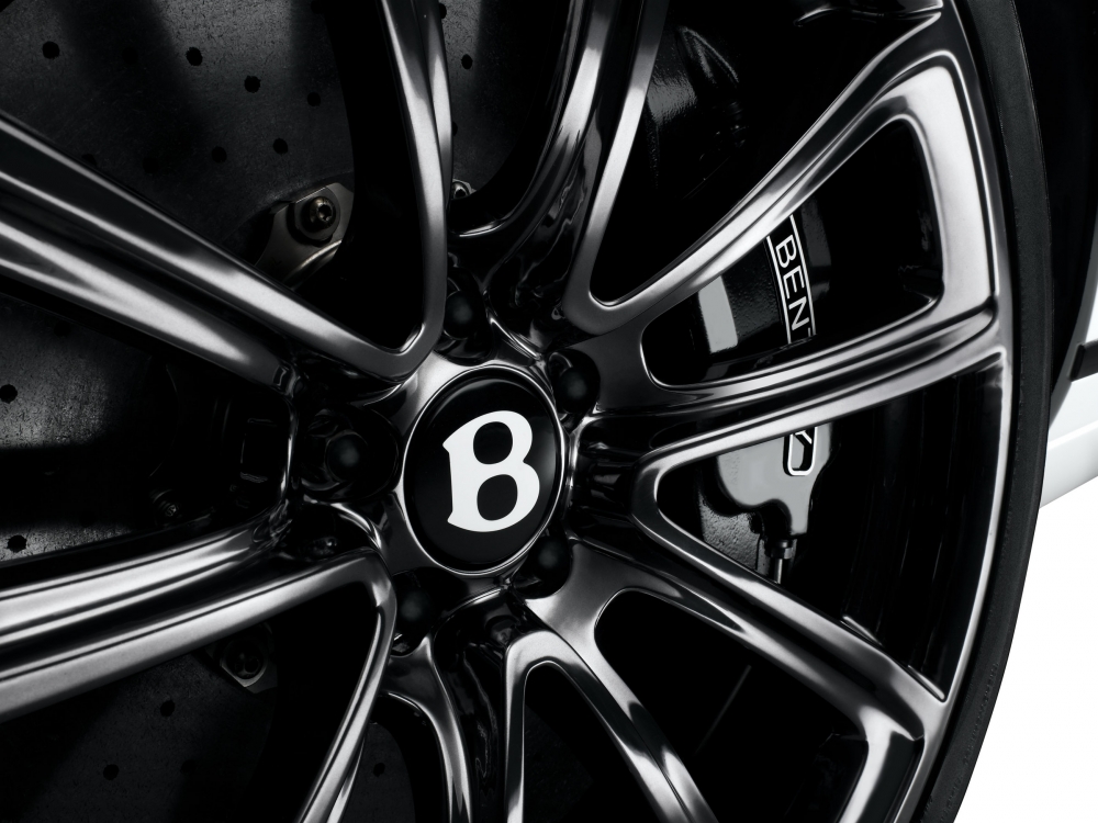 Bentley ulega krytyce? 