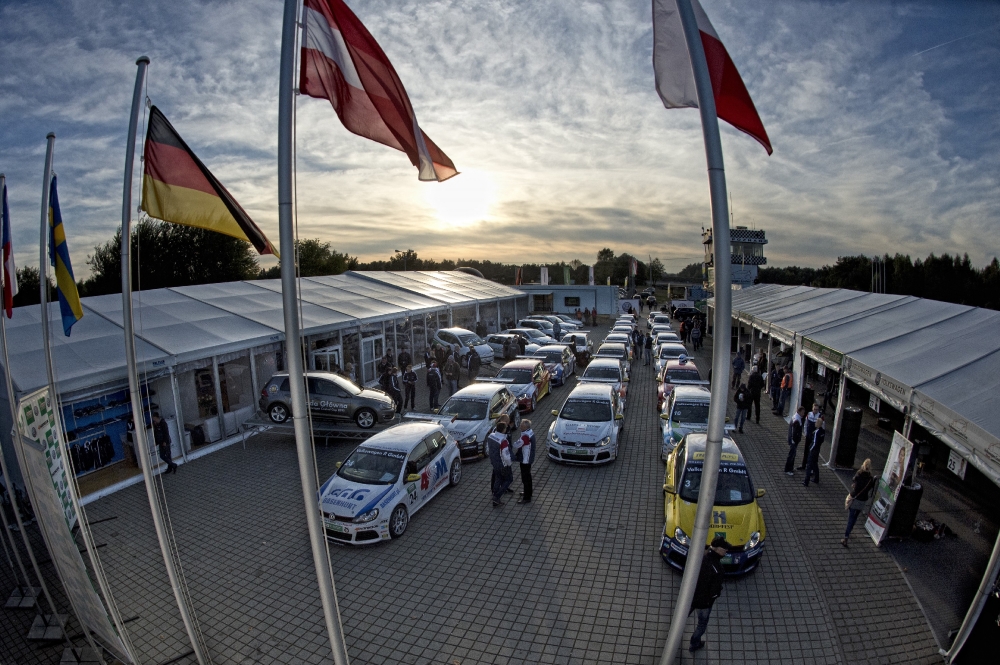 Od 0,166 do 30 000 - podsumowanie Volkswagen Castrol Cup 2013