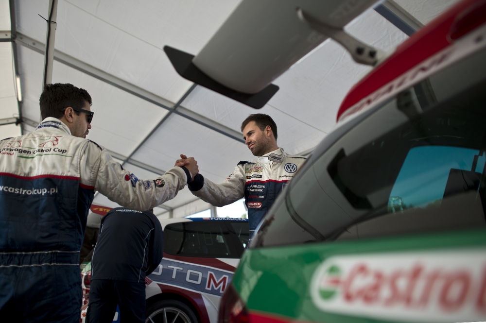 Mateusz Lisowski zwycięzcą Volkswagen Castrol Cup