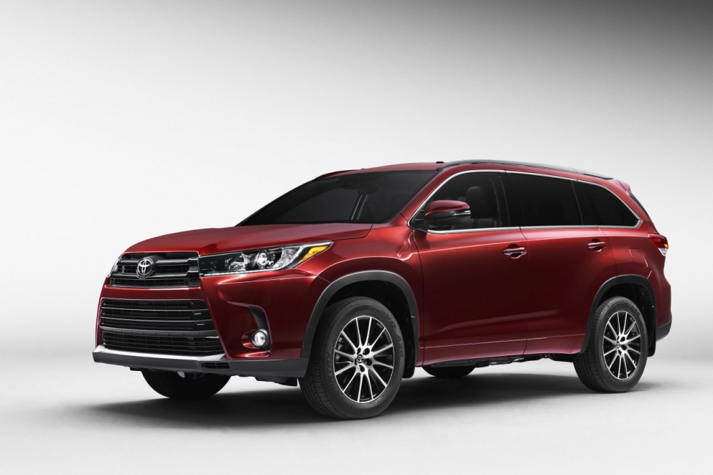 Nagroda Top Safety Pick+ IIHS dla Toyoty Highlander 2017