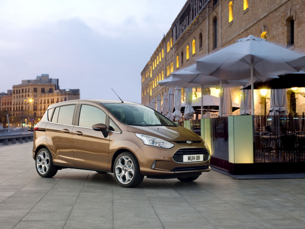 Mówiący samochód: Ford B-MAX z systemem SYNC