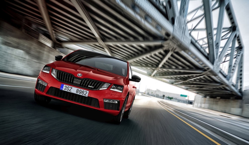 Premiera: Skoda Octavia RS 245